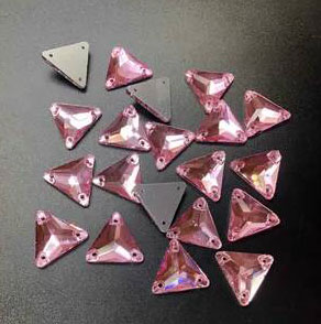 Стразы пришивные треугольной формы (15х15мм.) 20 шт. розовые